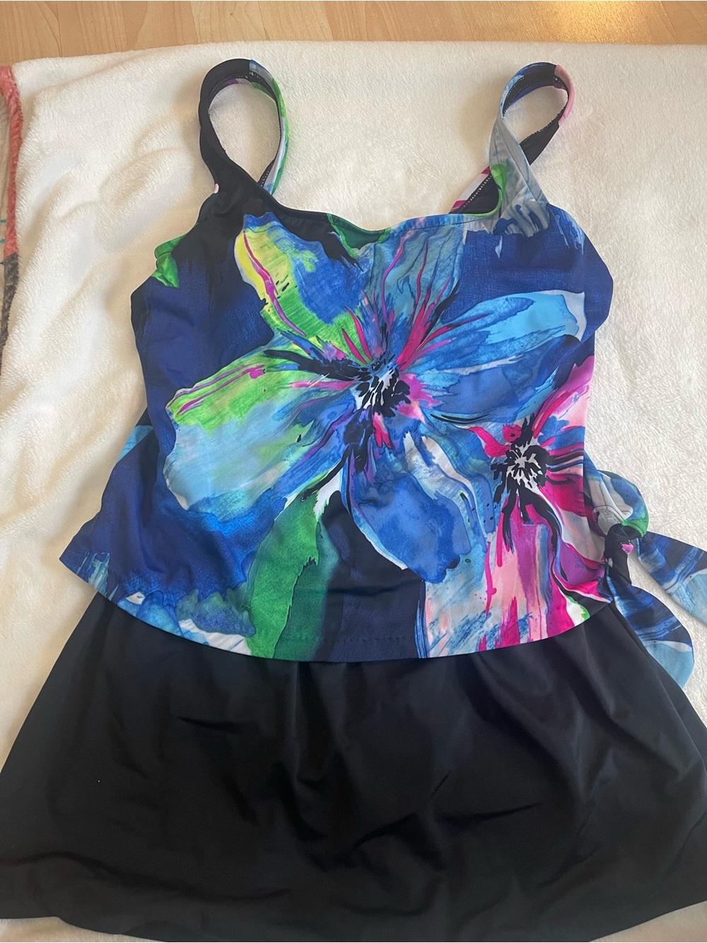 One piece swim suit